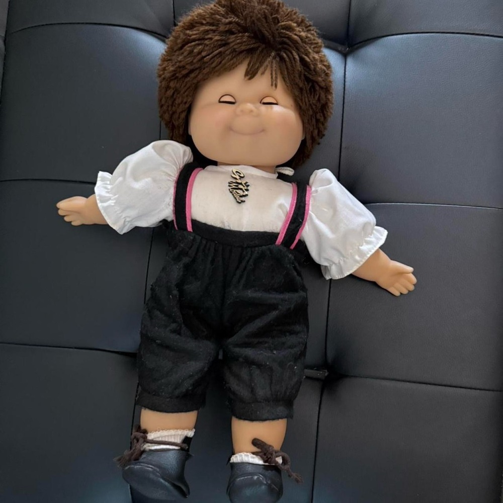 1980s Gotz Puppe Modell German Doll 16" Yarn Brown Hair Brown Eyes with Outfit